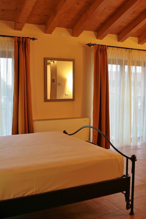 Agriturismo Cavrigo Lodi Bilik gambar